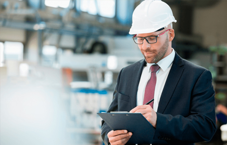 hombre control de calidad